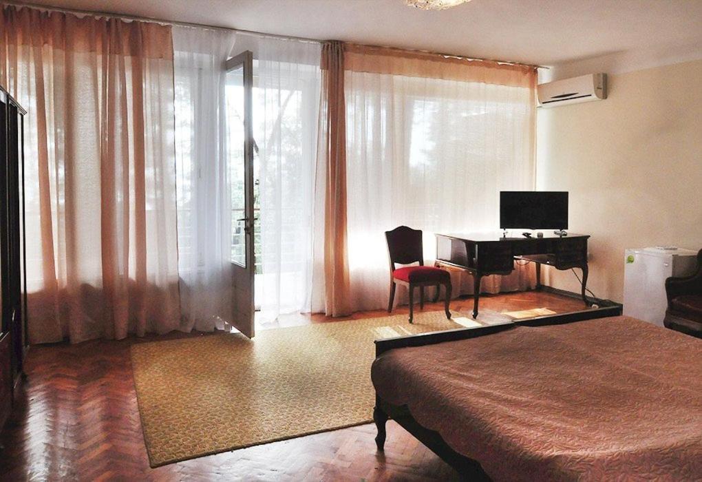 Gosdacha Ldzaa Hotell Lidzava Exteriör bild