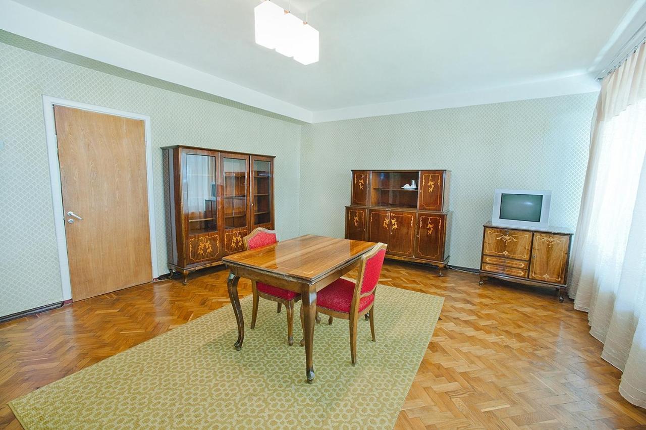 Gosdacha Ldzaa Hotell Lidzava Exteriör bild