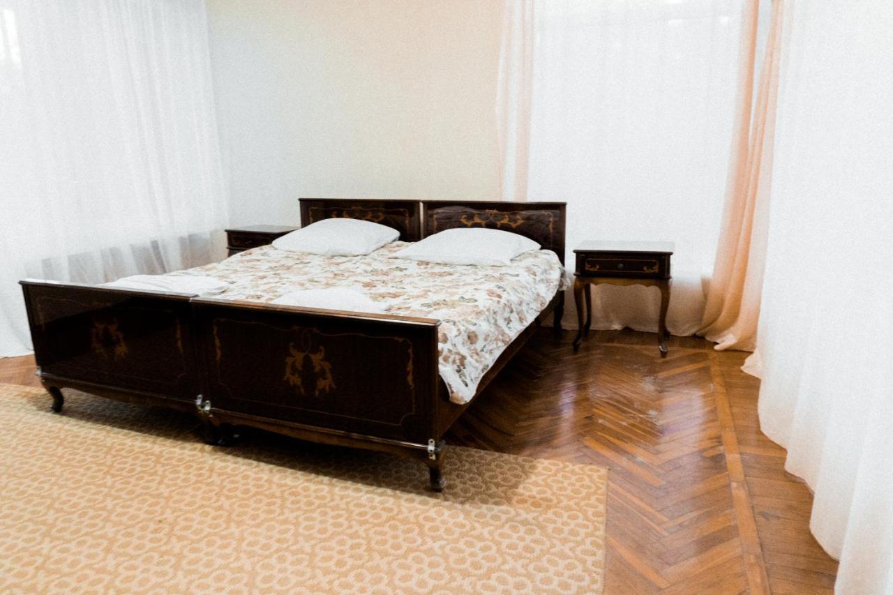 Gosdacha Ldzaa Hotell Lidzava Exteriör bild