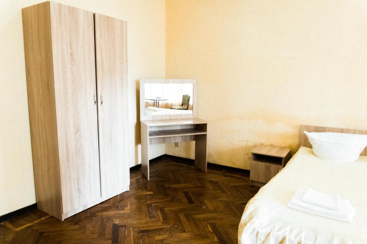 Gosdacha Ldzaa Hotell Lidzava Exteriör bild
